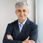 Raul Martín. Administrador de fincas ayudado por Carlos Torres Consultor SEO Madrid